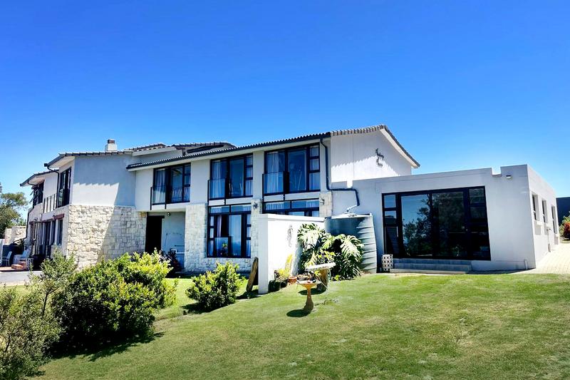 8 Bedroom Property for Sale in Grootbrakhoogte Western Cape